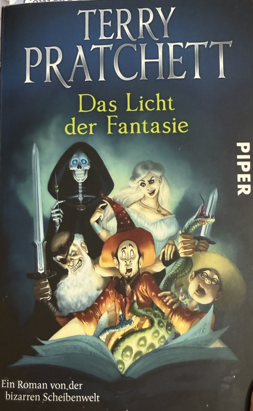 Titelbild für Das Licht der Fantasie - Gedanken zu Pratchetts Scheibenwelt